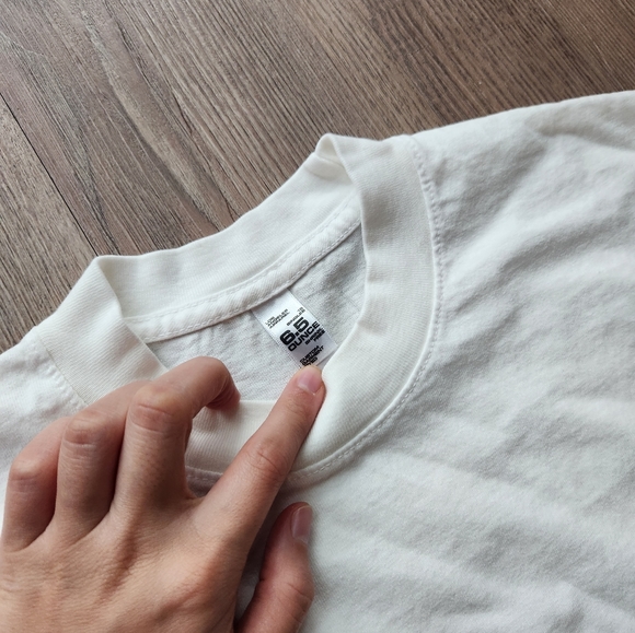 Colorful Baggu T Shirt! - Picture 2 of 4